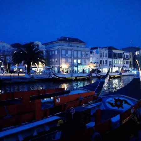 Moradia Entre O Mar E A Ria *